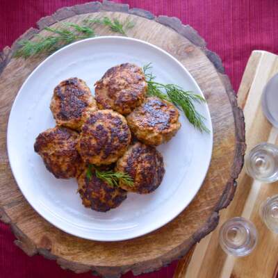 Kotlety-Russian/Ukrainian Meat Patties (Kотлети)