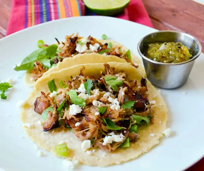 Slow Cooker Carnitas for Tacos with salsa 