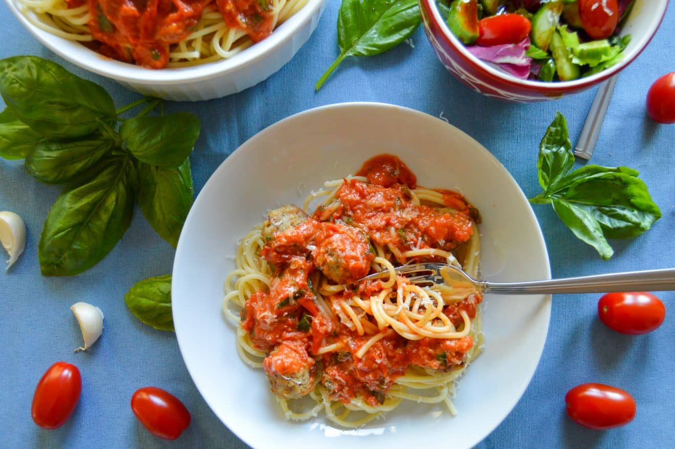 Roasted Tomato Garlic Basil Pasta Sauce - Whole Made Living