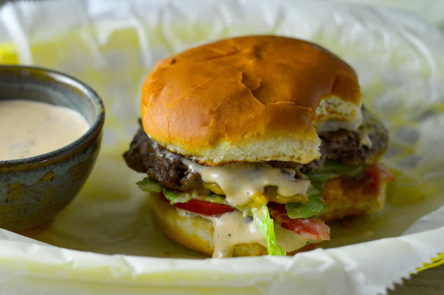 in n out burger sauce