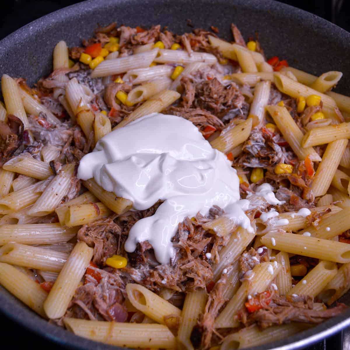 Creamy Sun-Dried Tomato, Spinach, and Italian Sausage Pasta, image size:1200x1200